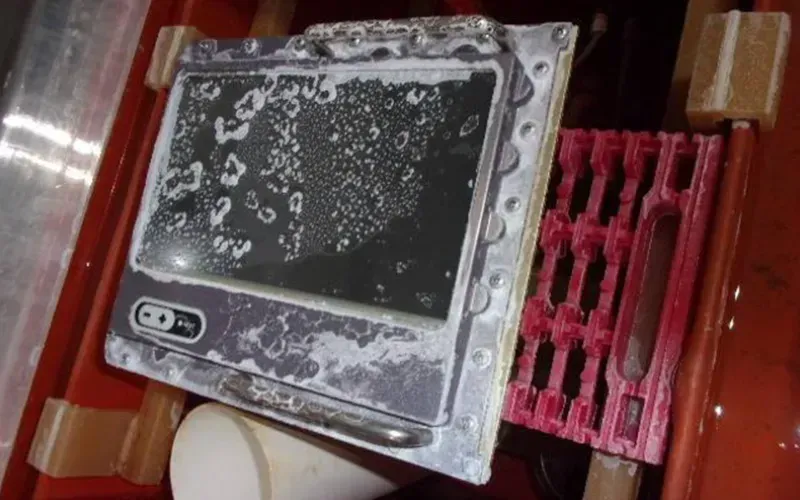 PCB under saltwater corrosion test
