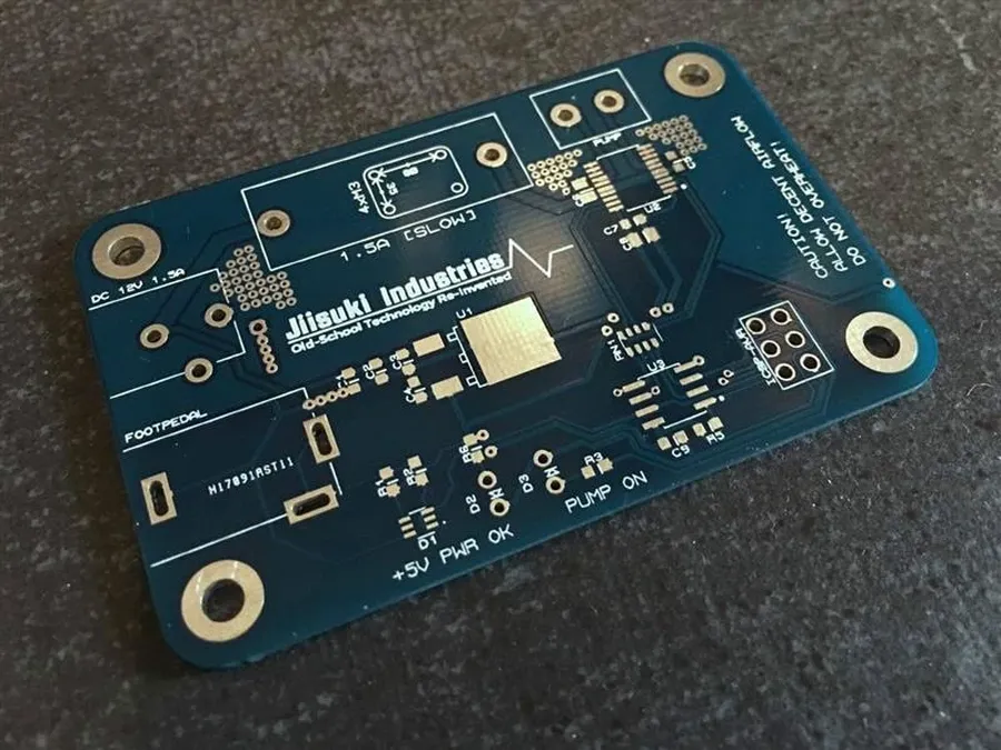 A computer screen displaying a PCB order webpage.