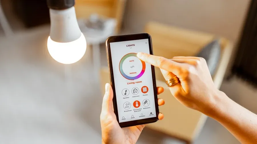 A smart home lighting system using digital potentiometers for dimming control.