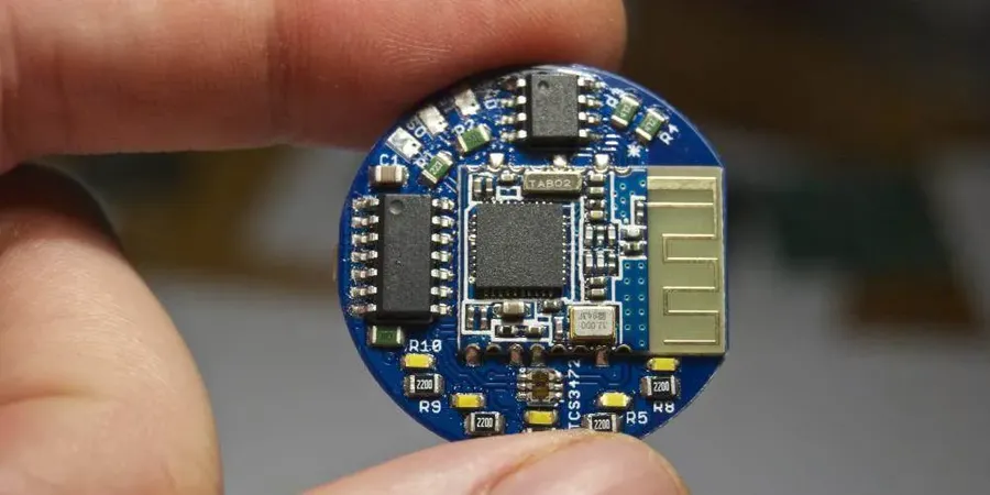 A cross-section view of a PCB showing its different layers.
